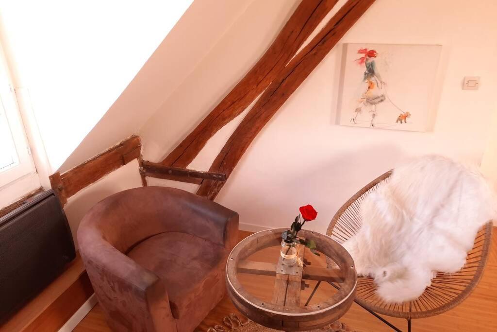 Appartamento Loft de charme á 150m de la cathédrale Beauvais Esterno foto