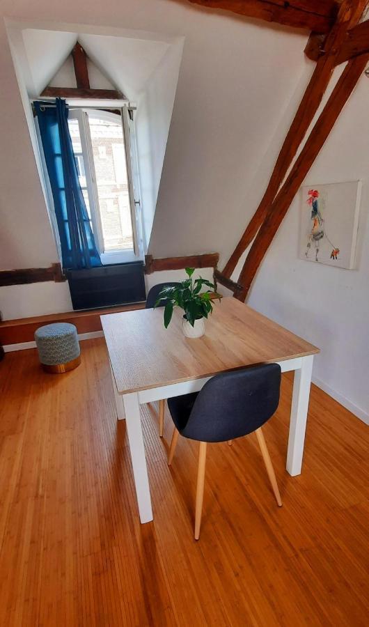 Appartamento Loft de charme á 150m de la cathédrale Beauvais Esterno foto